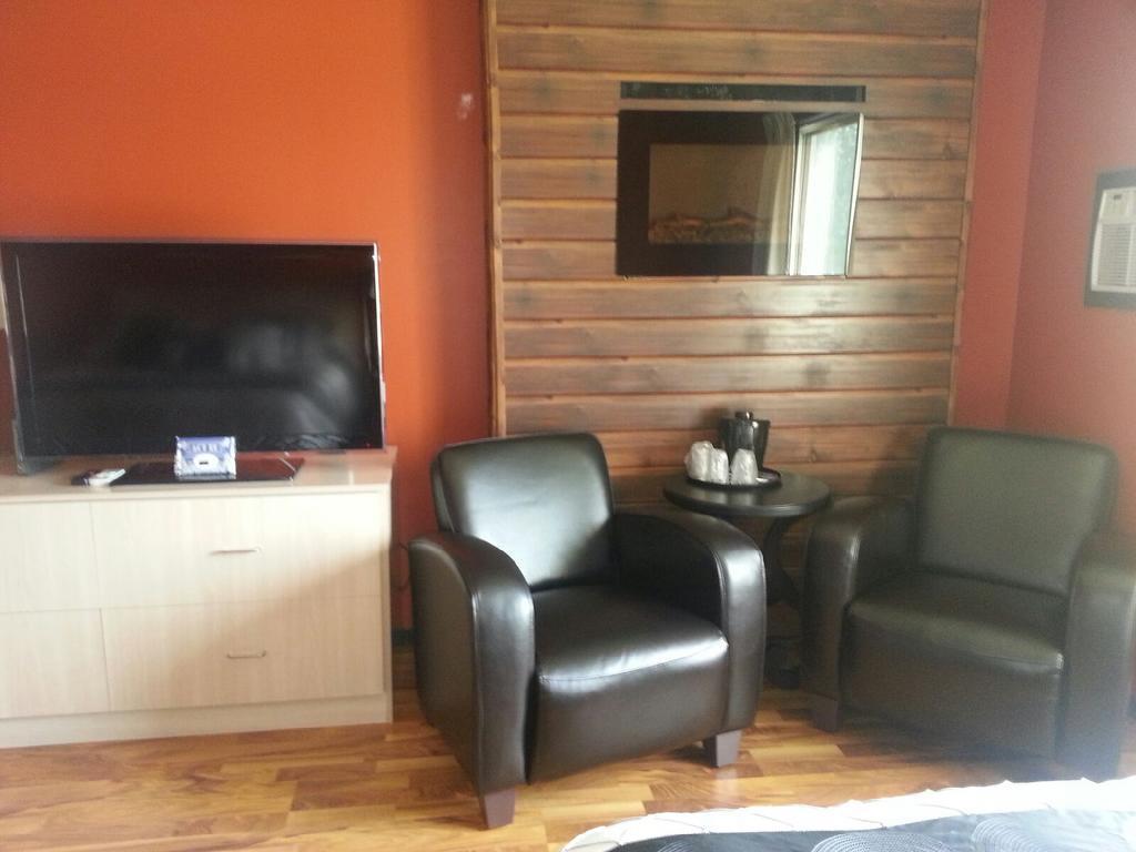 The Walla Walla Inn Rainy River Εξωτερικό φωτογραφία