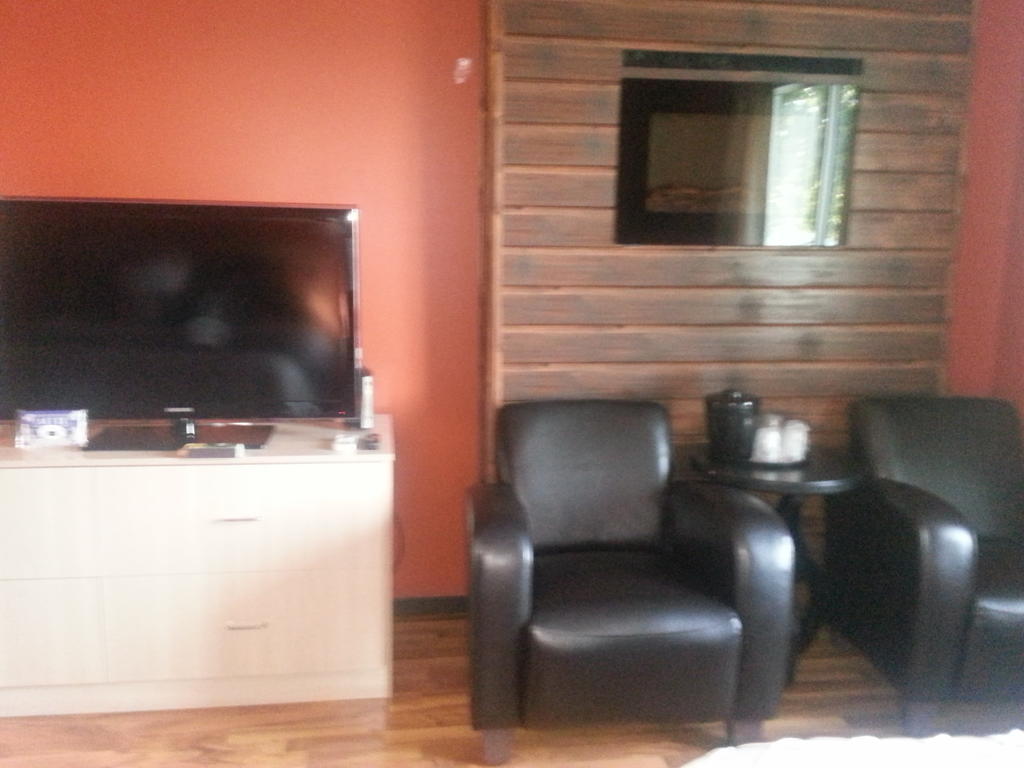 The Walla Walla Inn Rainy River Εξωτερικό φωτογραφία